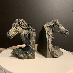 Vintage Horse Head Bookends – Resin Sculpted Pair, Equestrian Decor